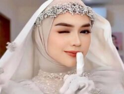 Hari Ini, Majelis Hakim Putuskan Nasib Rumah Tangga Ria Ricis dan Teuku Ryan