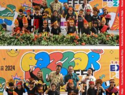 Syahrinaldi, S.Sos., M.Si Asisten ll Bidang Perekonomian dan Pembangunan Membuka Acara Pazzar KDC Festival Fashion dan Beauty