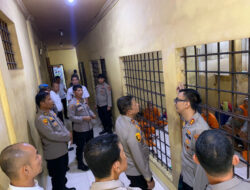 Cek Ruang Tahanan, Kapolres Kuansing Pastikan Keamanan Kondisi Para Tahanan Sehat dan Lengkap