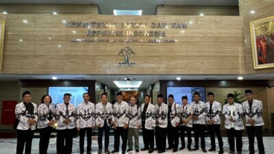 Babak Baru Dualisme PGRI: Akhiri Dualisme, PTTUN Jakarta Batalkan SK Unifa Rosyidi, Kepengurusan PB PGRI Teguh Sumarno Menang Mutlak – BeritaNasional.ID