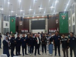Ketua JMSI Dumai Ahmad Dahlan Ucap Selamat dan Sukses Atas Pelantikan pengurus JMSI Periode 2025-2030 di Awarding Ningt HUT JMSI VI Provinsi Riau.