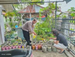 Bhabinkamtibmas Aipda A.D.Simanjuntak Melaksanakan Kegiatan Pengecekan Ketahanan Pangan