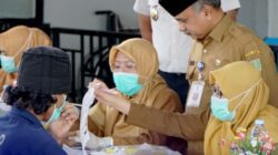 Kadinkes Dumai Pantau CKG dan Tracing TB Bagi Warga Binaan Rutan Dumai.