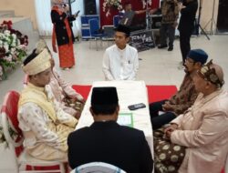 UAS Berikan Nasehat Saat Jadi Saksi di Pernikahan Anak JMSI Provinsi Riau.