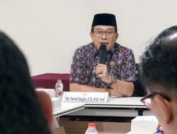 Penrad Siagian Desak Pemprov Sumut dan Pemkab Simalungun Segera Atasi KJA Penghambat Akses Warga Haranggaol – BeritaNasional.ID